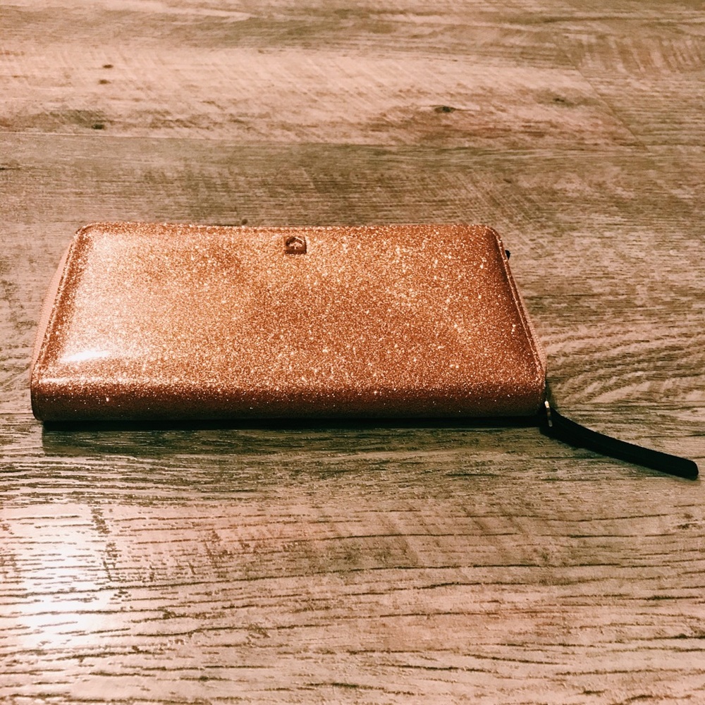 EUC Kate Spade Mavis Street Neda Rose Gold Wallet